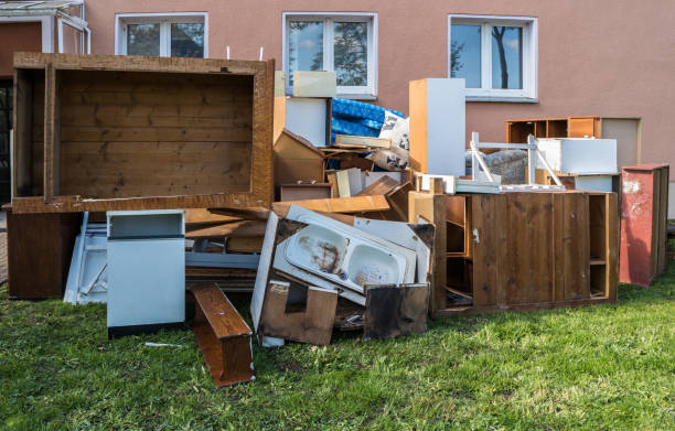 Best Commercial Cleanout Services  in Levittown, NY