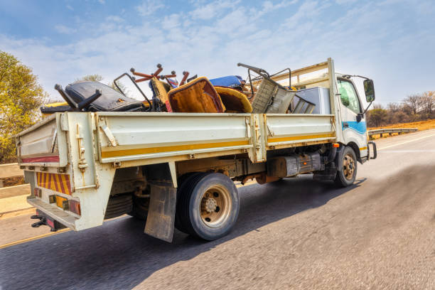 Best Yard Cleanup Services  in Levittown, NY